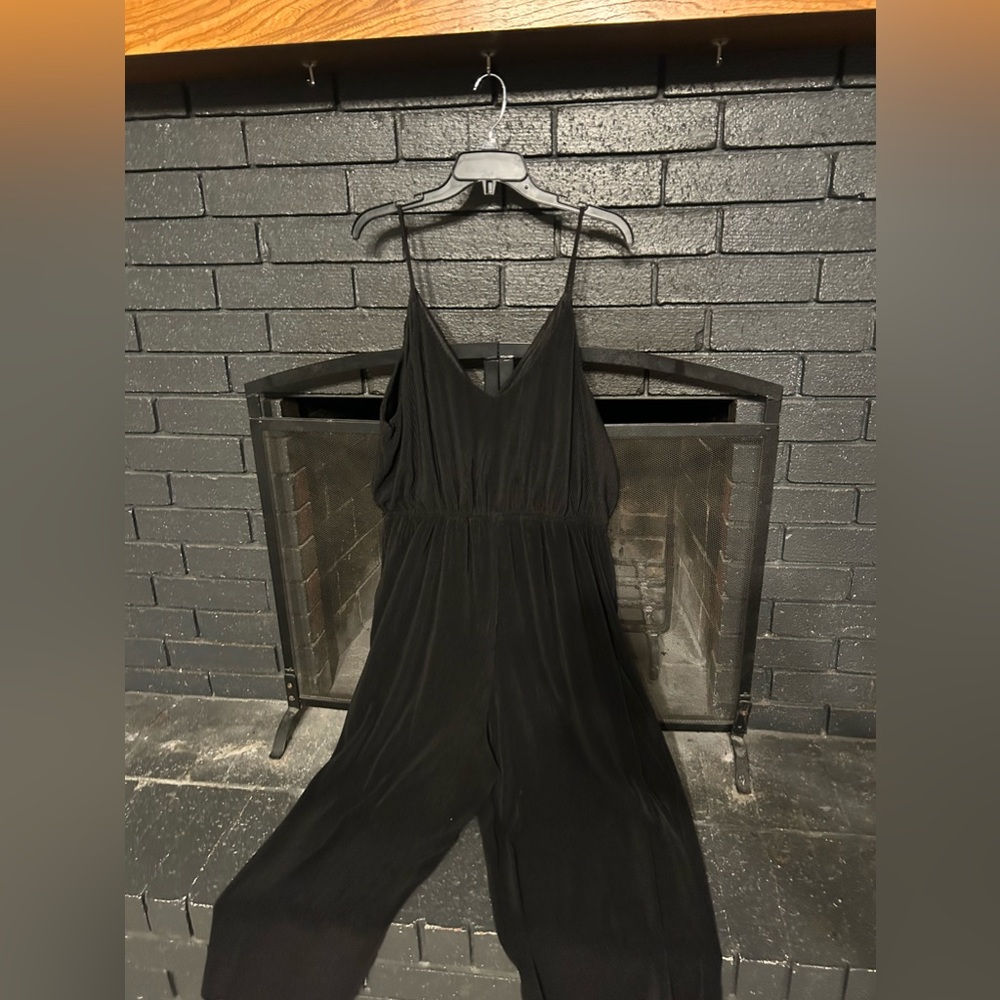 Black ribbed capri jumpsuit